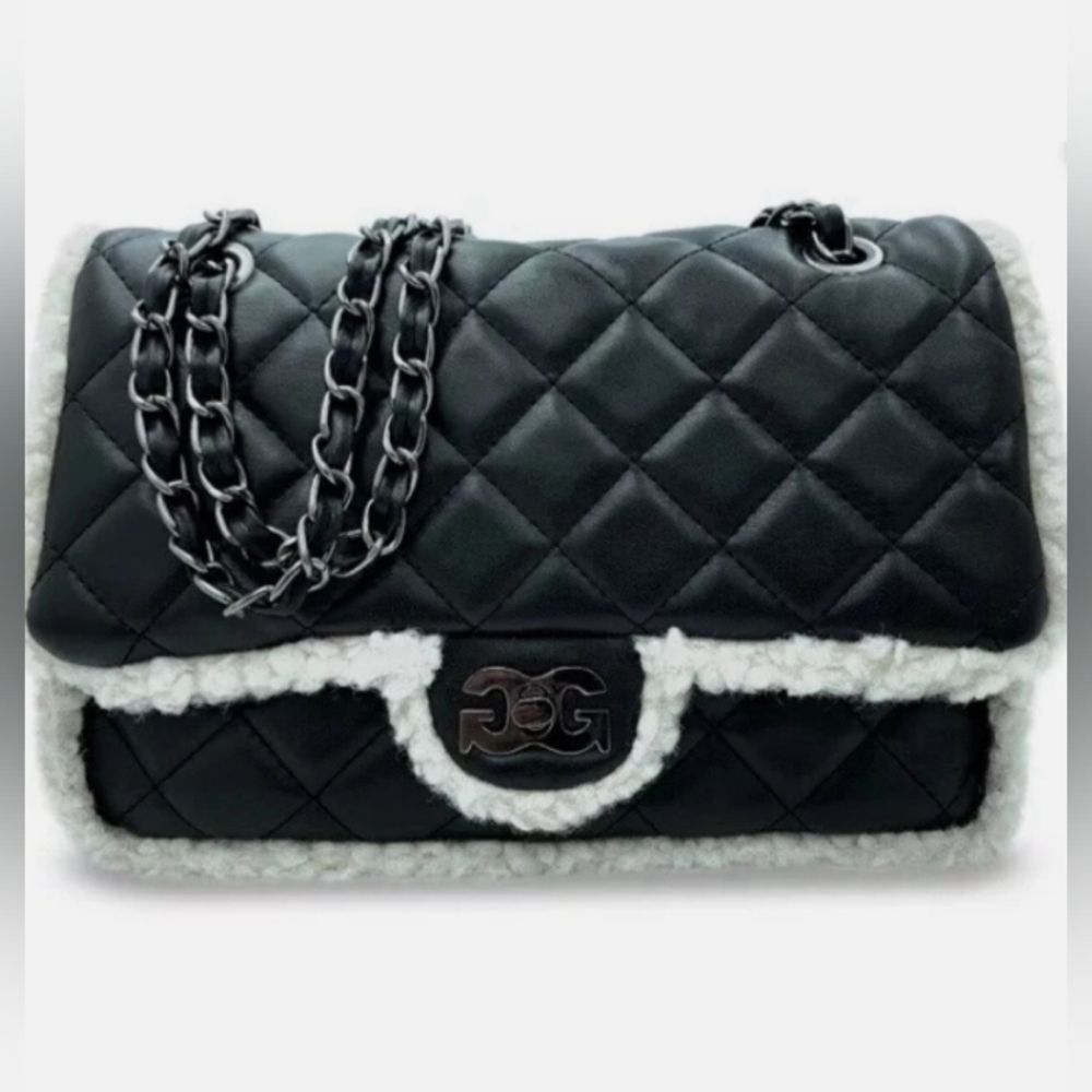 New Gilda Paris Quilted Fur Baguette Bag NWT Black
